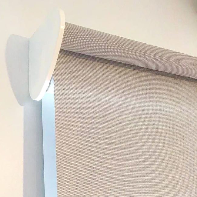 detalle cortina roller sunscreen lookea