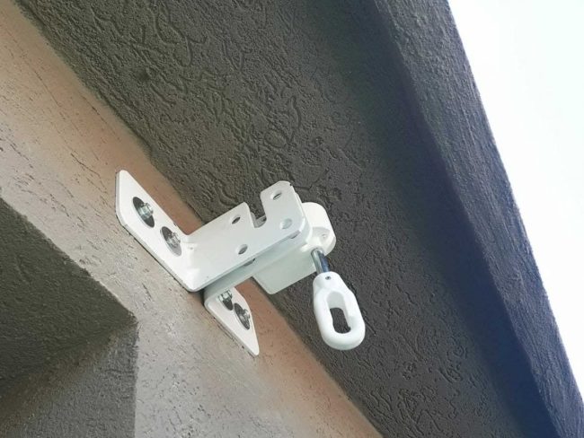 Detalle soportes para Toldos Verticales