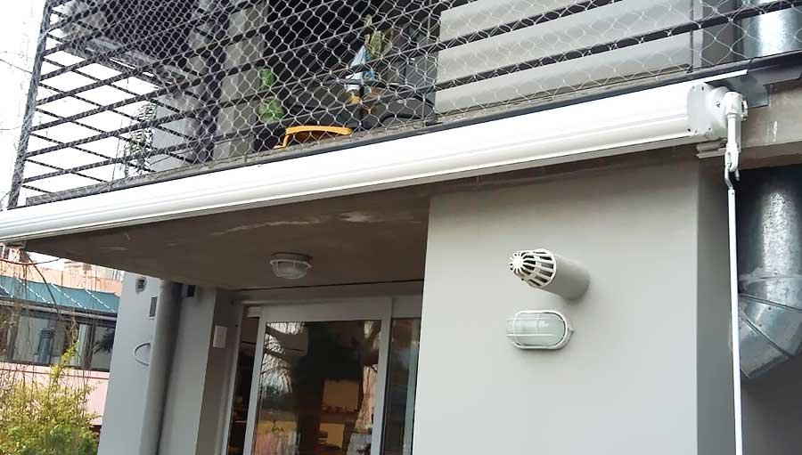 Toldo Brazos insvisibles Cofre, cerrado Toldo Brazos insvisibles Cofre, cerrado