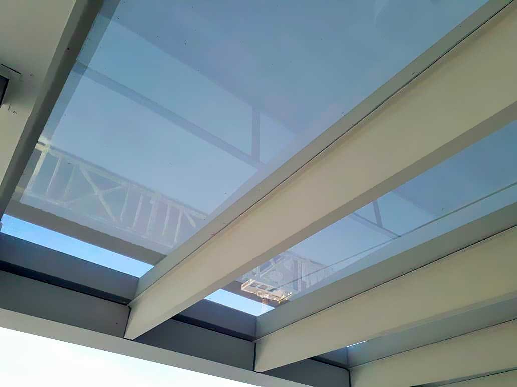 toldo techo cristal vidriado traslucido cerramiento tigre vista inferior lona sunworker galería